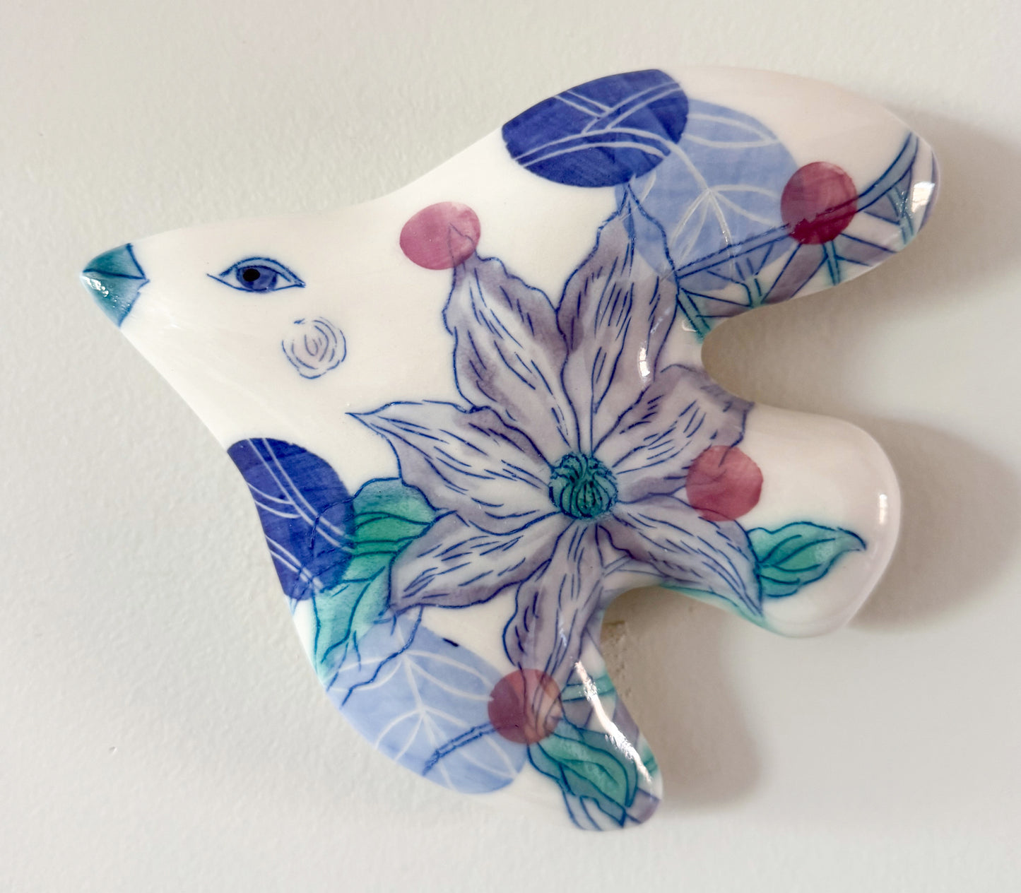 Bird wall sculpture with clematis - medium