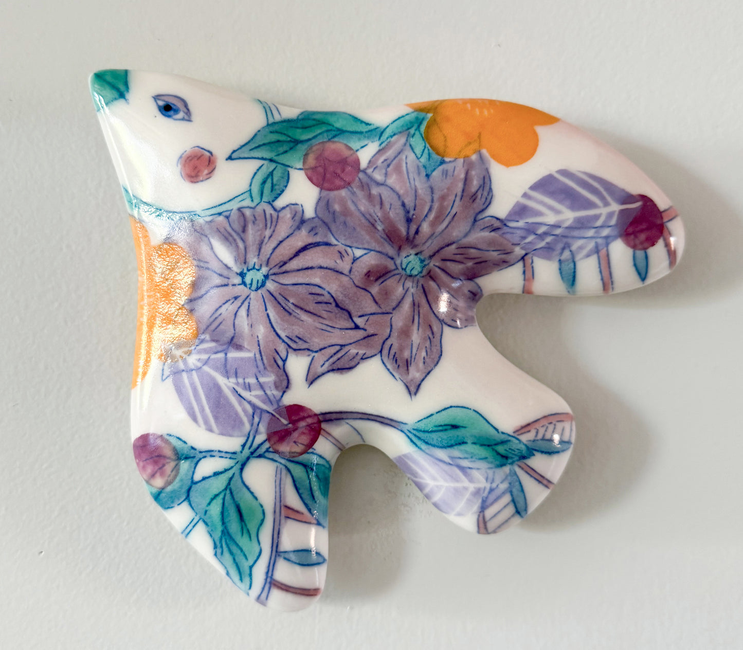 Bird wall sculpture with clematis - medium