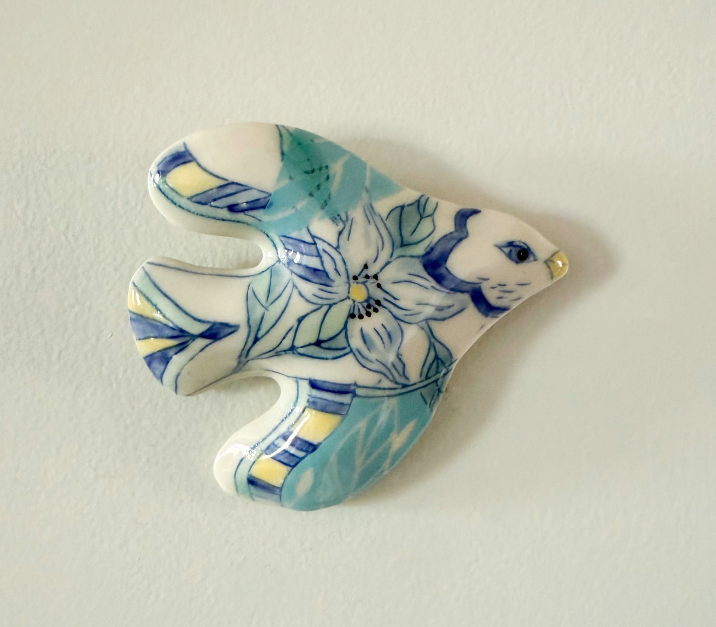 Bird wall sculpture with dogwoods - small