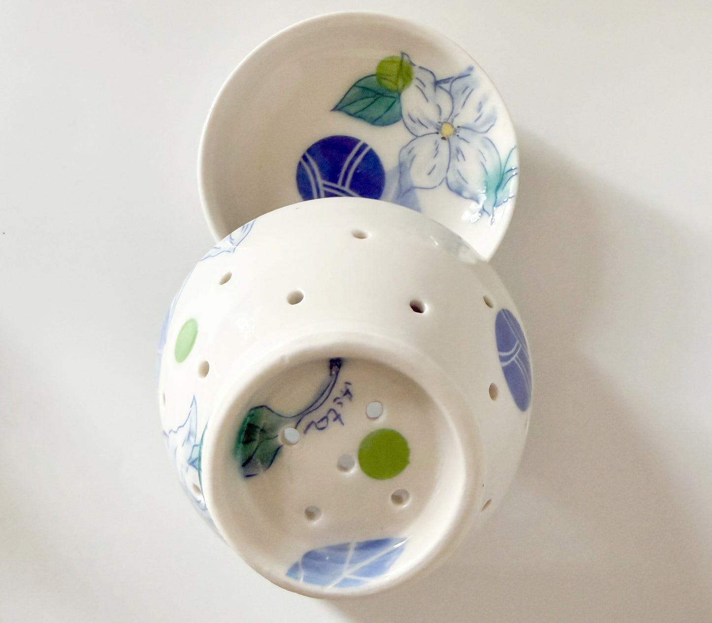 Berry bowl with dogwoods