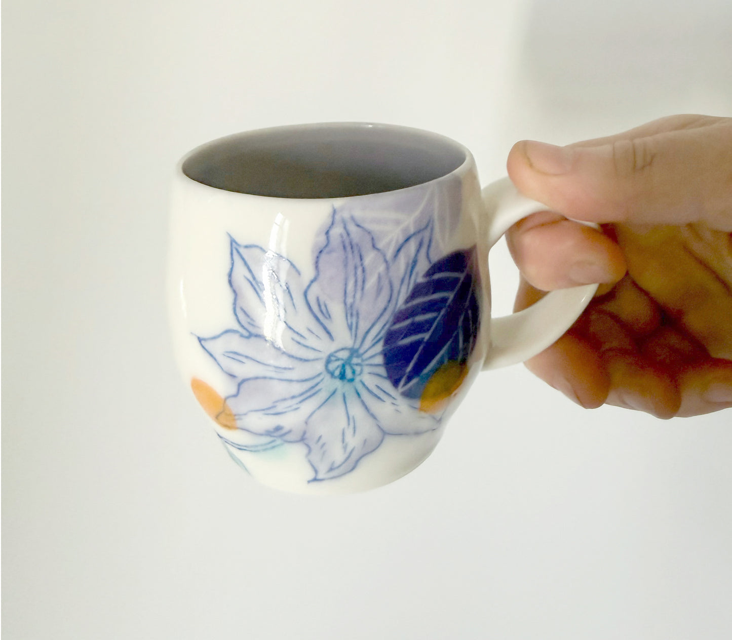 Small mug with clematis