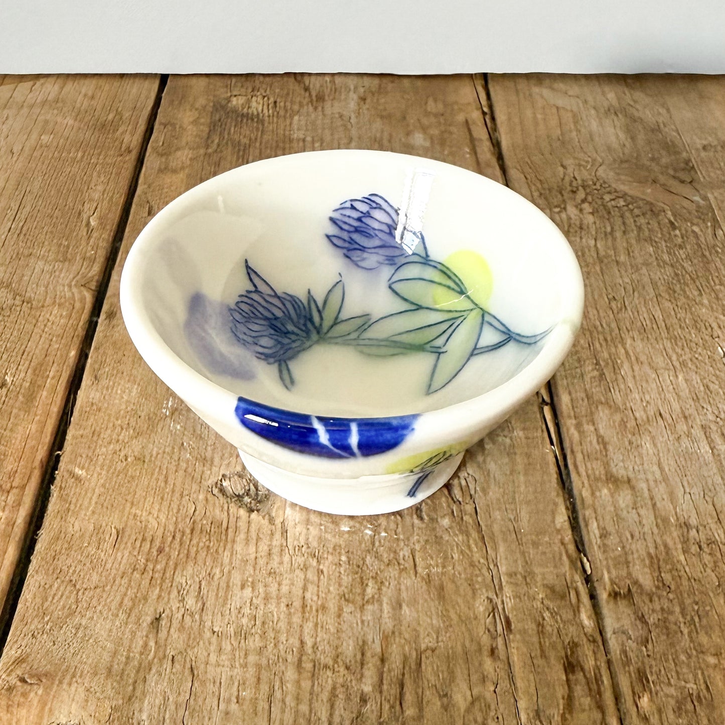 Small dish with clovers 9
