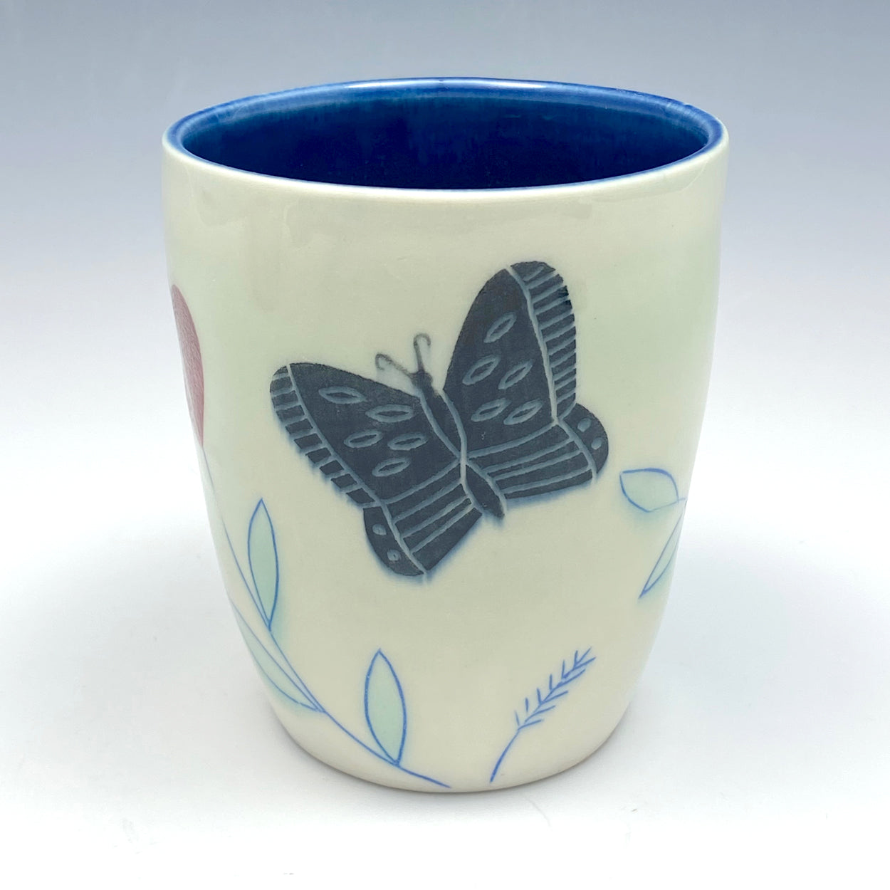 Juice cup with black butterflies 02