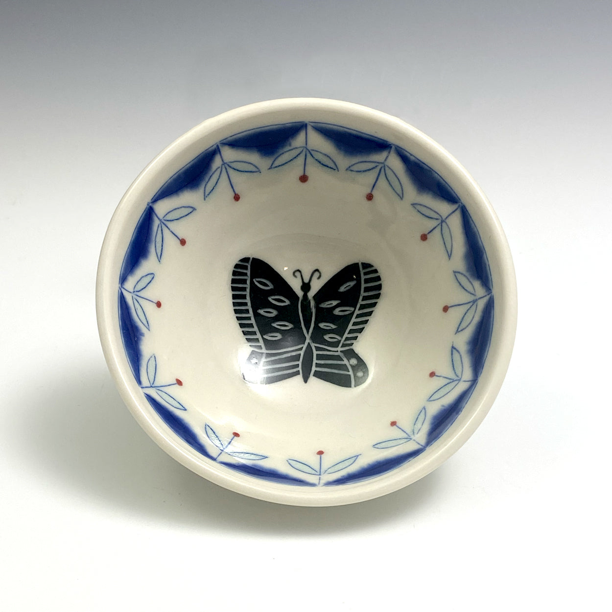 Small bowl with black butterfly 04 – Asta Joana Design