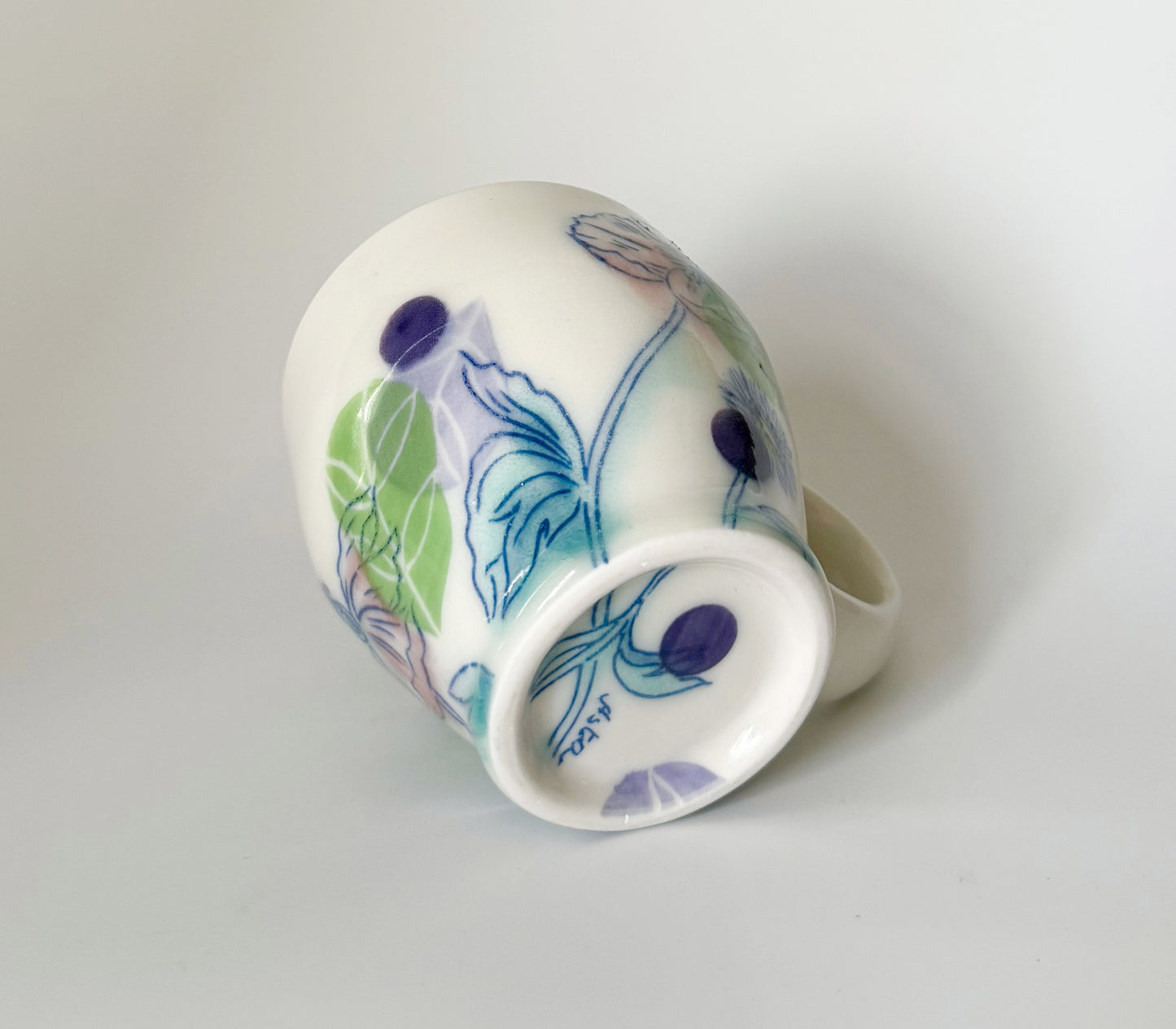 Mug with pink poppies