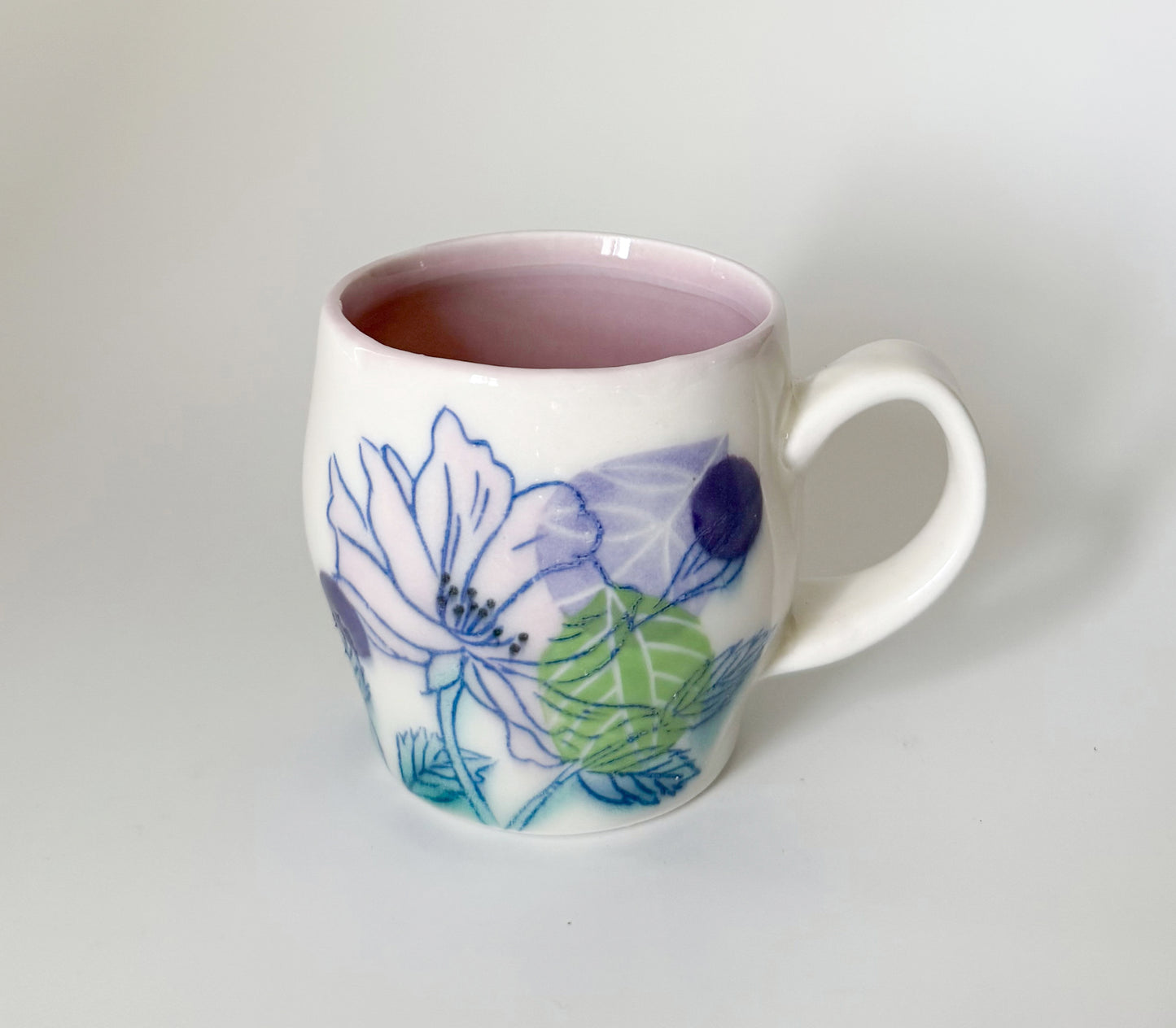 Small mug with pink roses