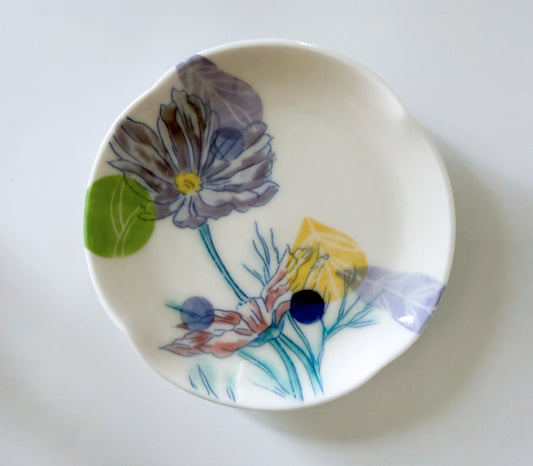 Dessert plate with cosmos flowers