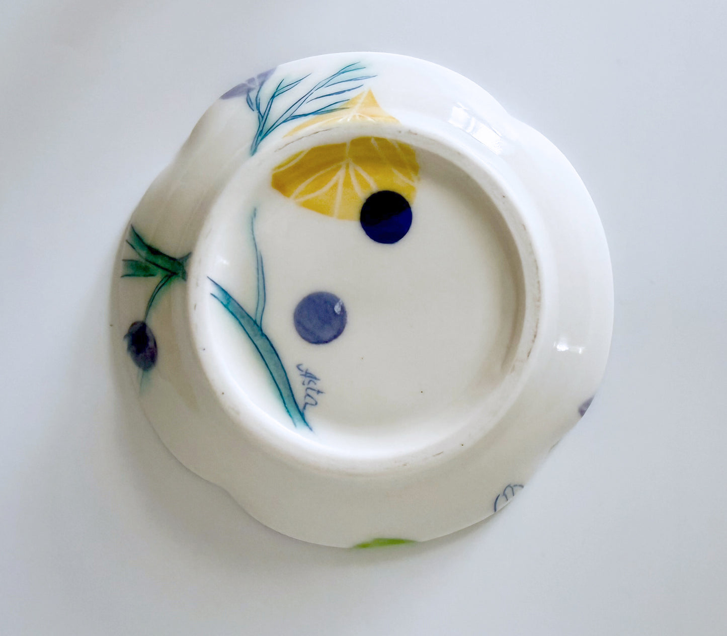 Dessert plate with cosmos flowers