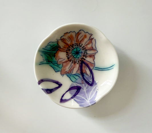 Small dish with pink poppy