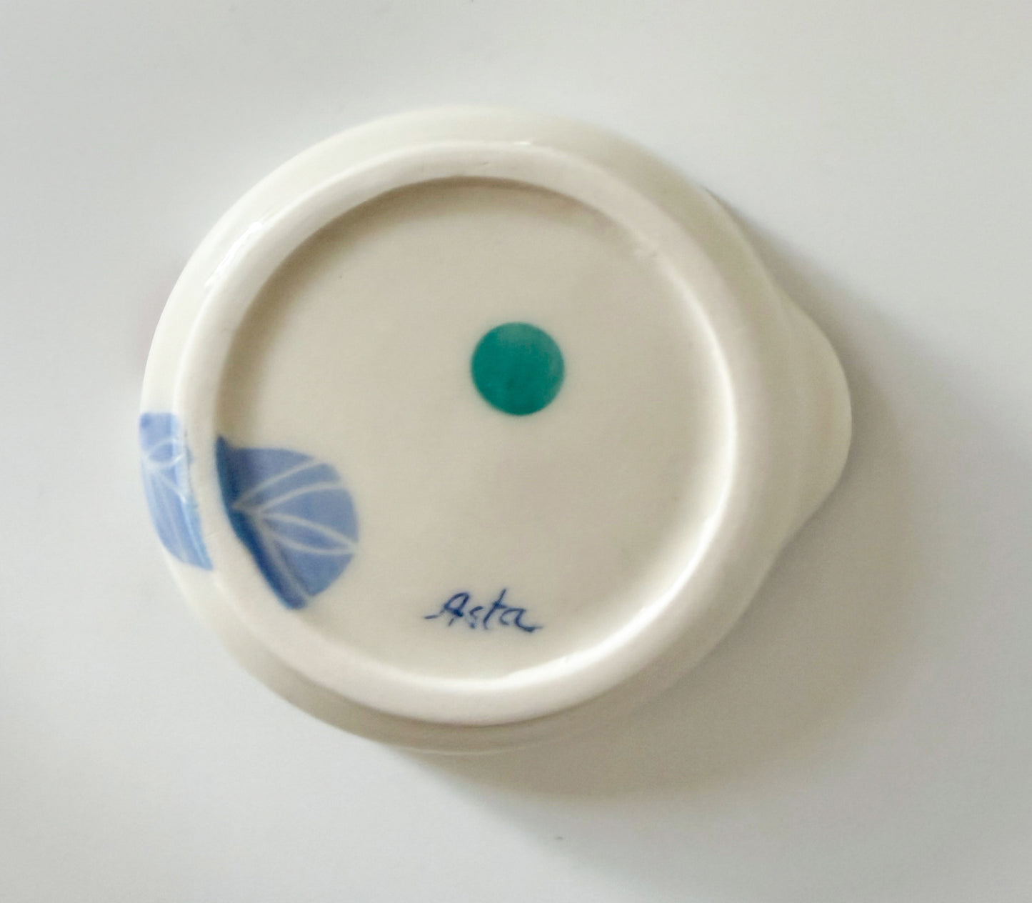 Spoon rest with chamomile