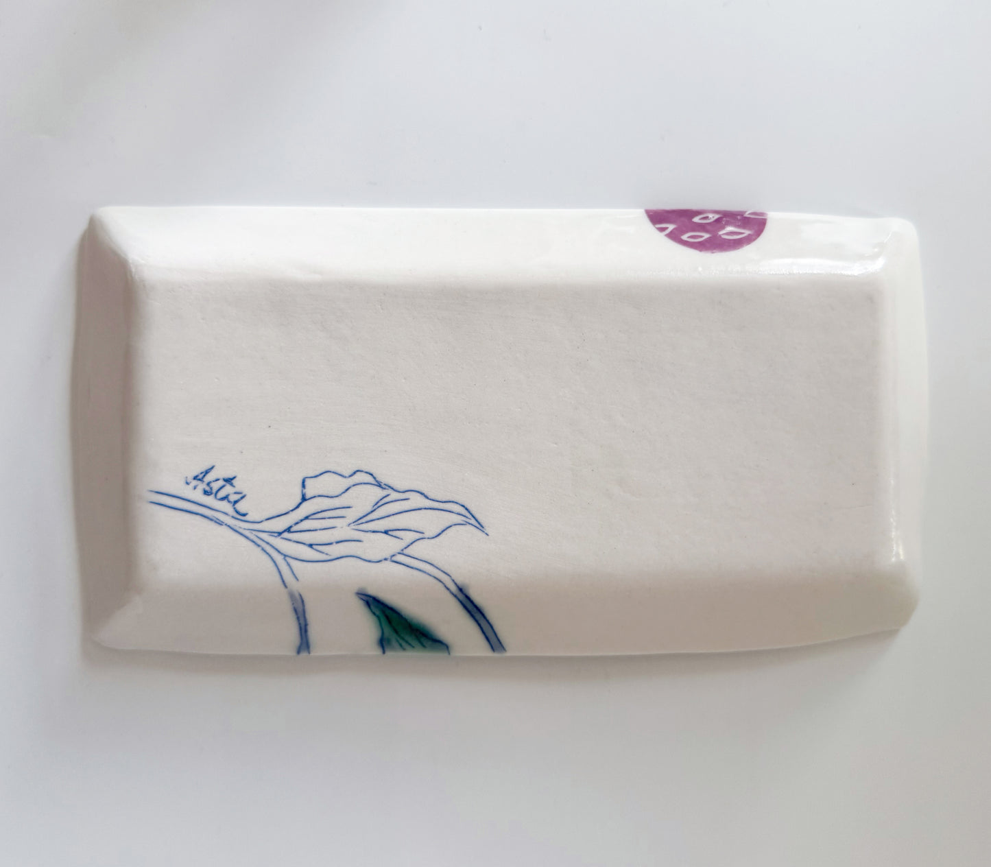 Rectangular plate with clematis