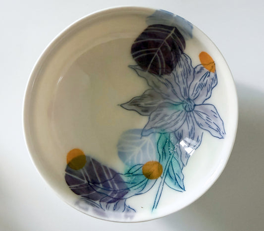 Small bowl with clematis