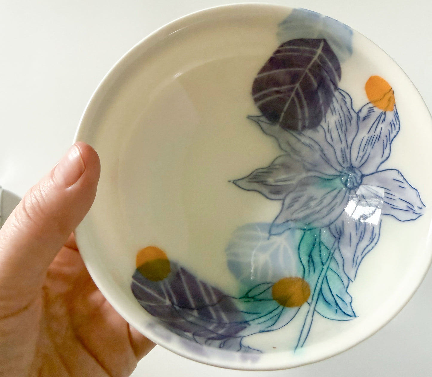 Small bowl with clematis