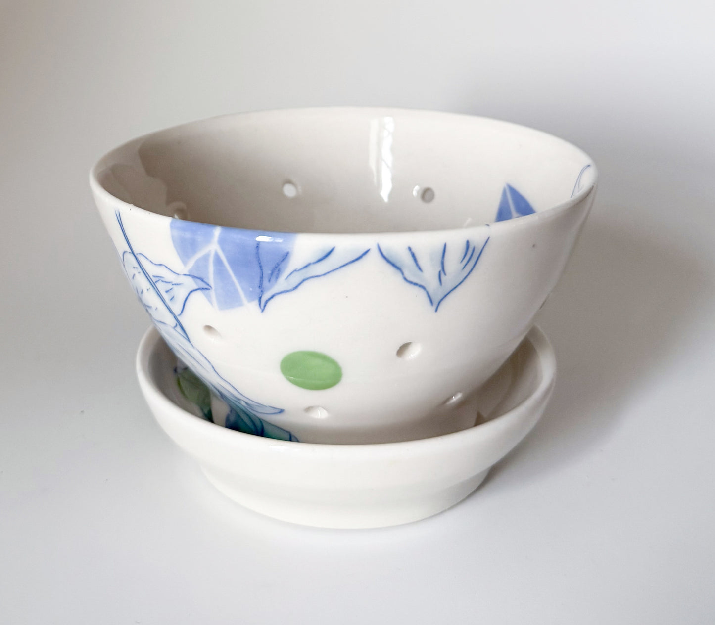 Berry bowl with dogwoods