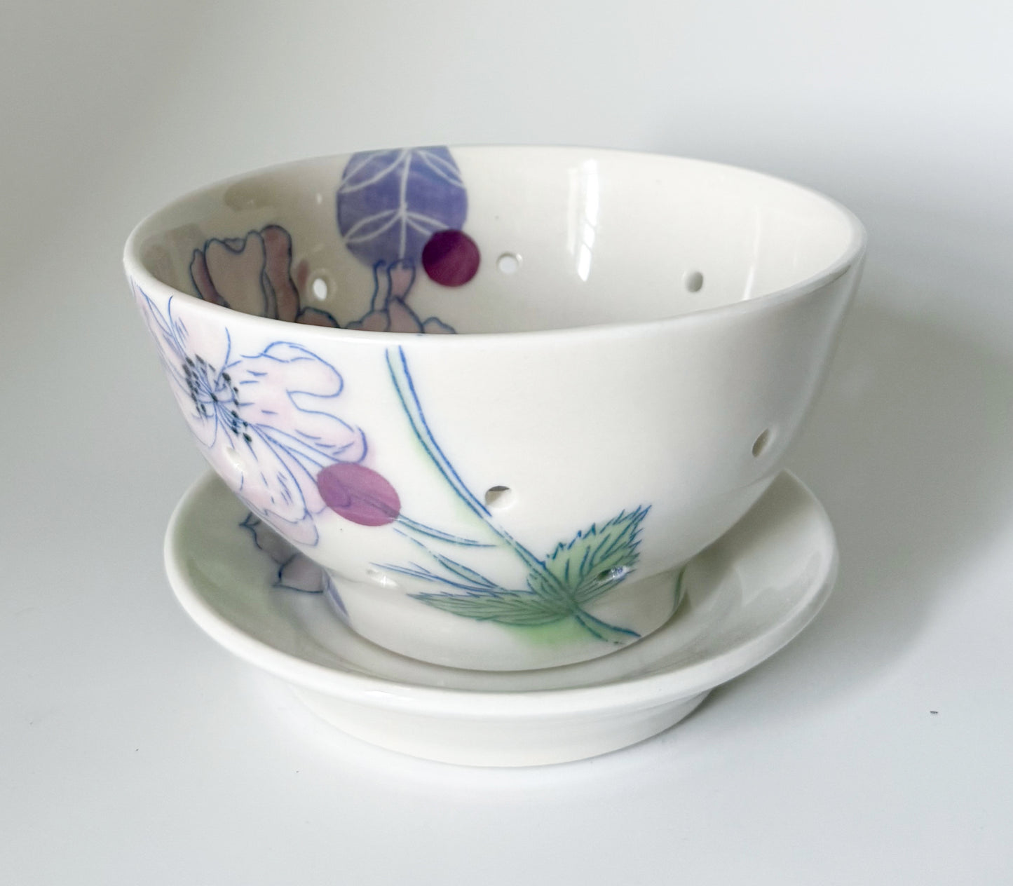 Berry bowl with roses