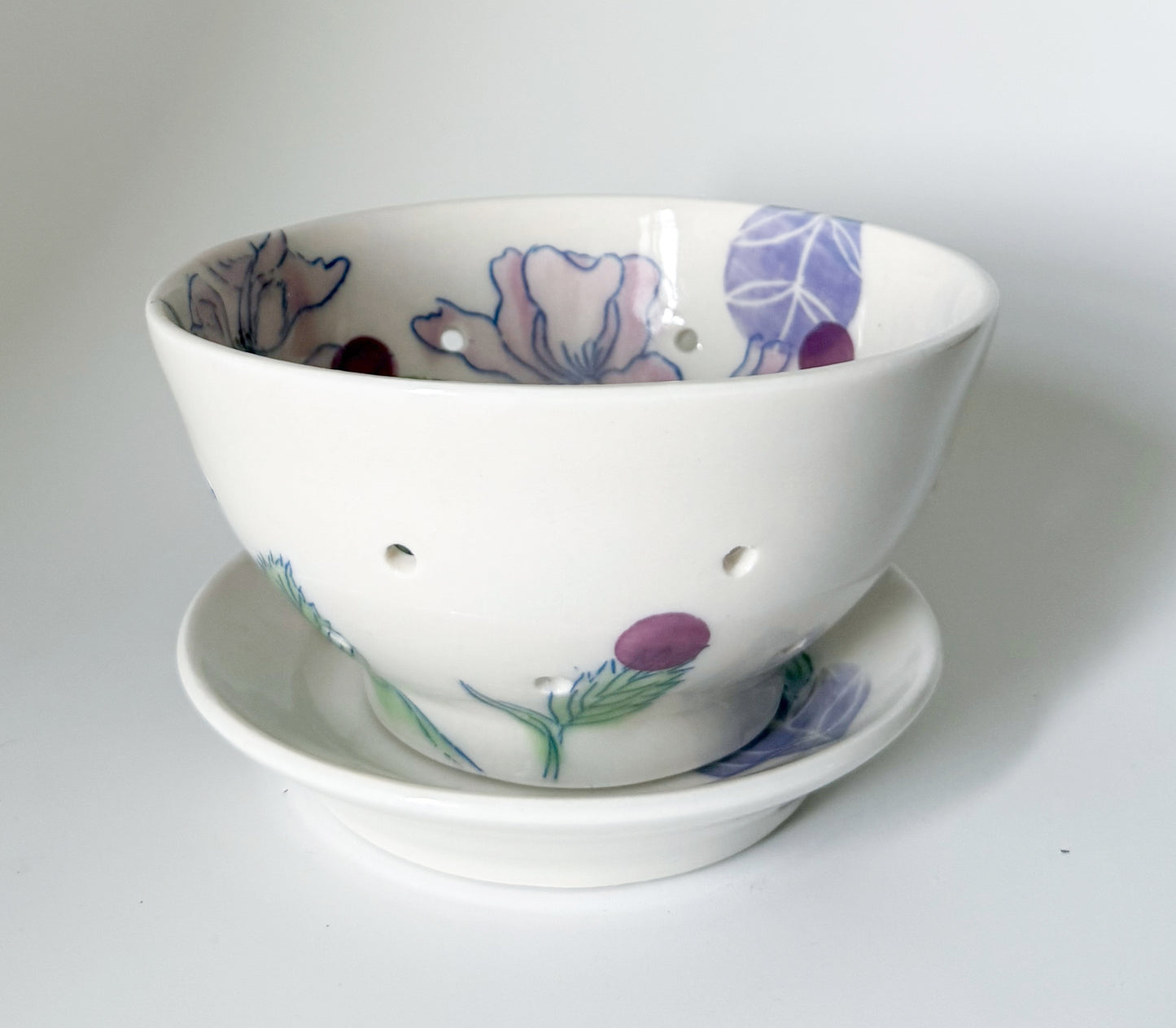 Berry bowl with roses