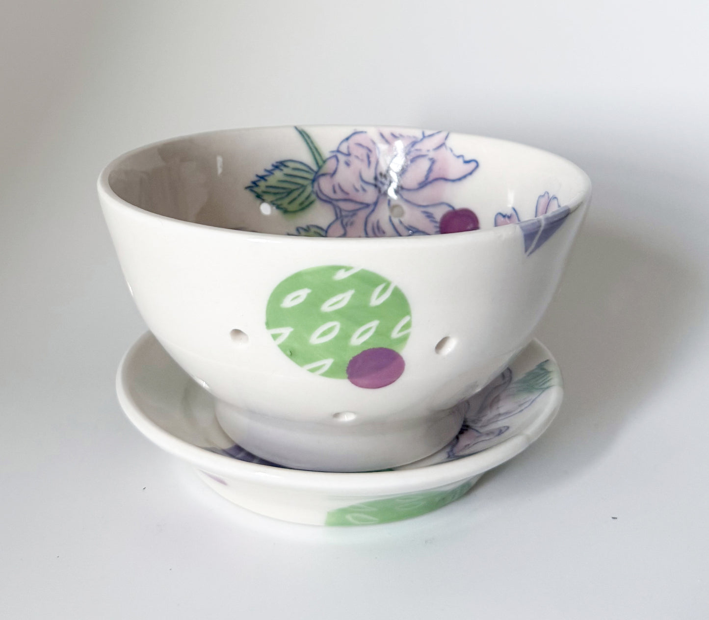 Berry bowl with roses