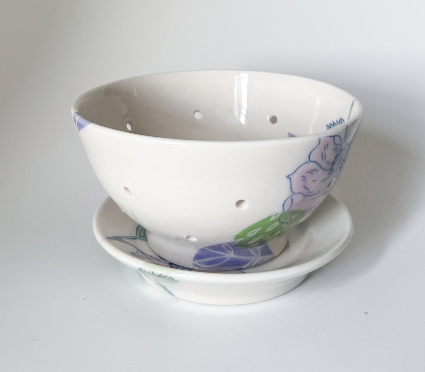 Berry bowl with roses