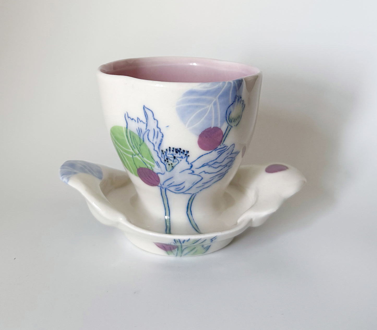 Ice cream dish with poppies
