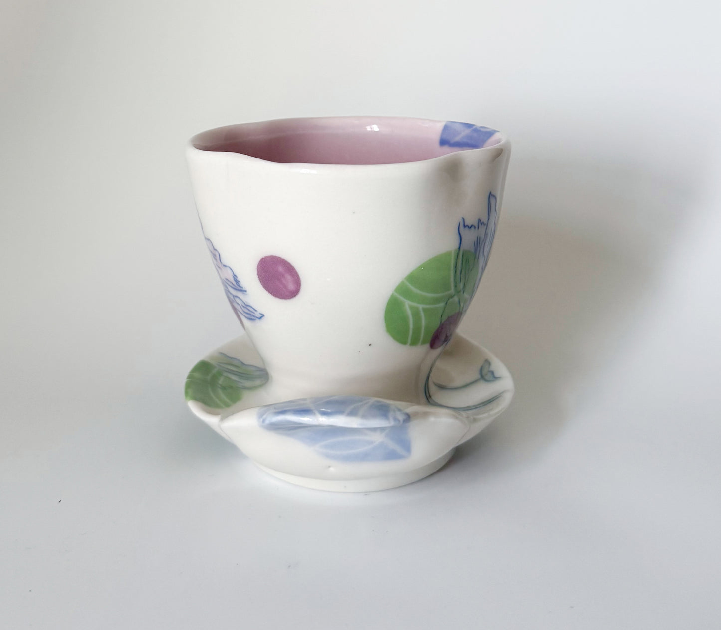 Ice cream dish with poppies