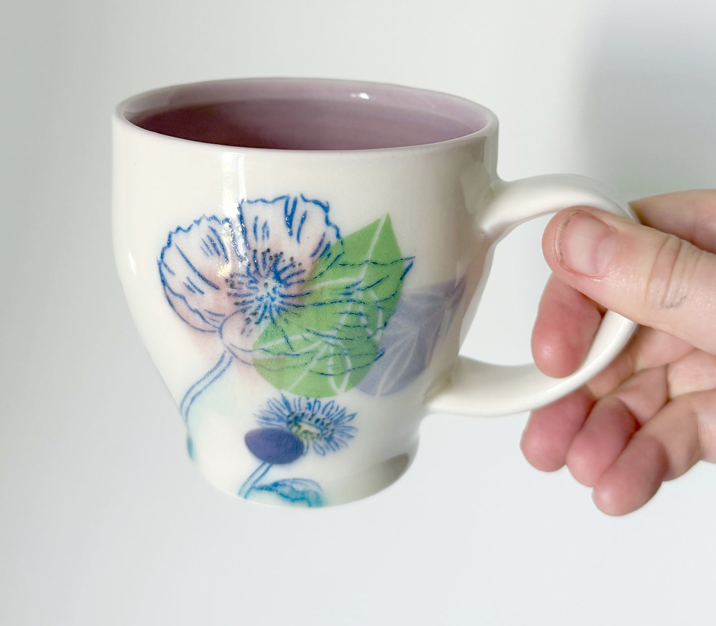 Mug with pink poppies