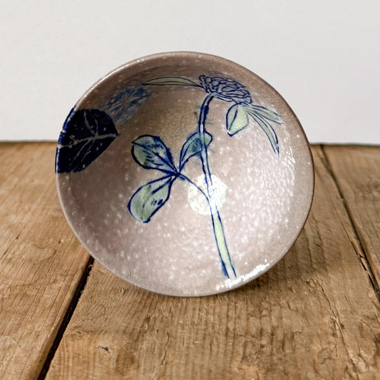 Small dish with clovers 3
