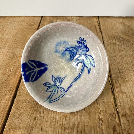 Small dish with clovers 4
