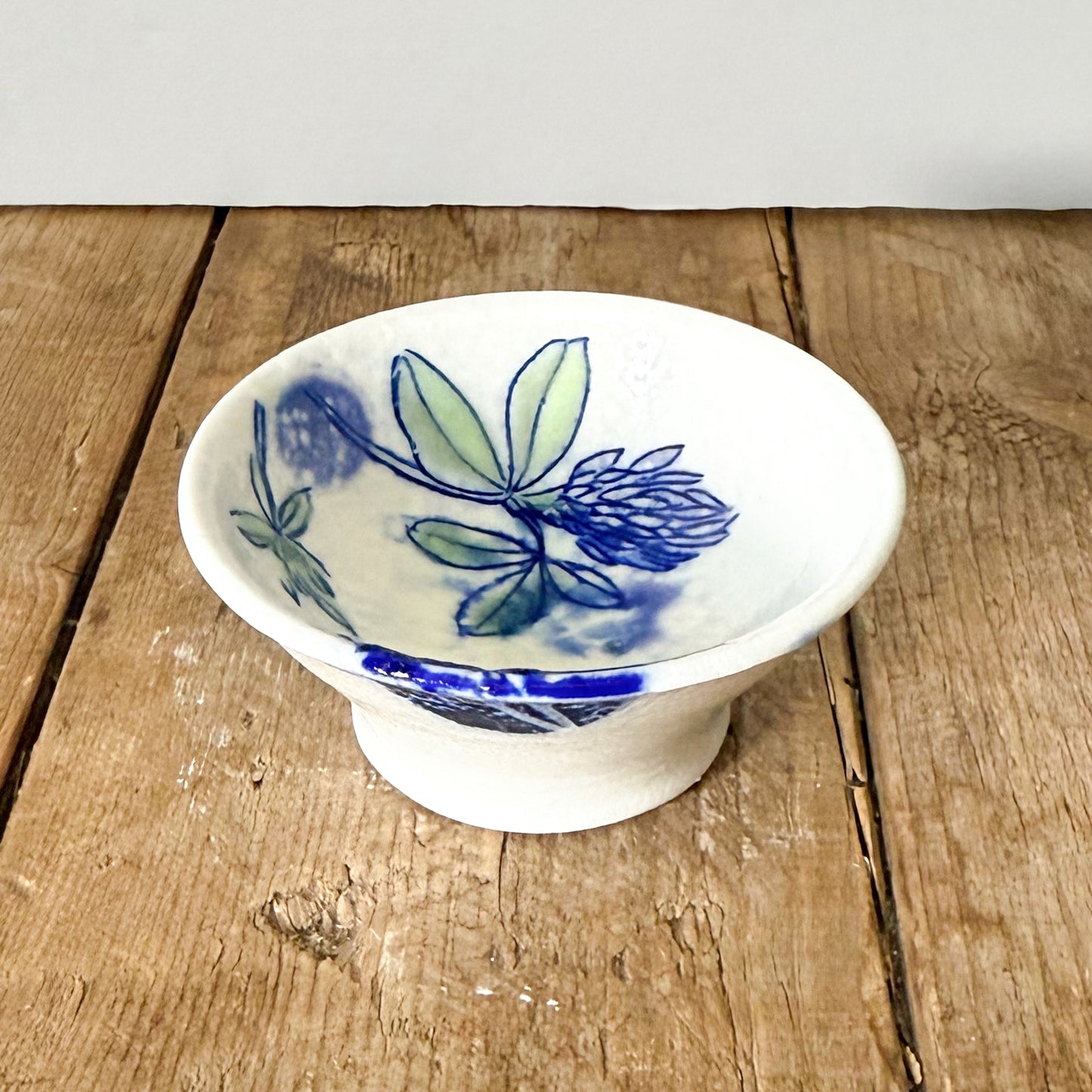 Small dish with clovers 7