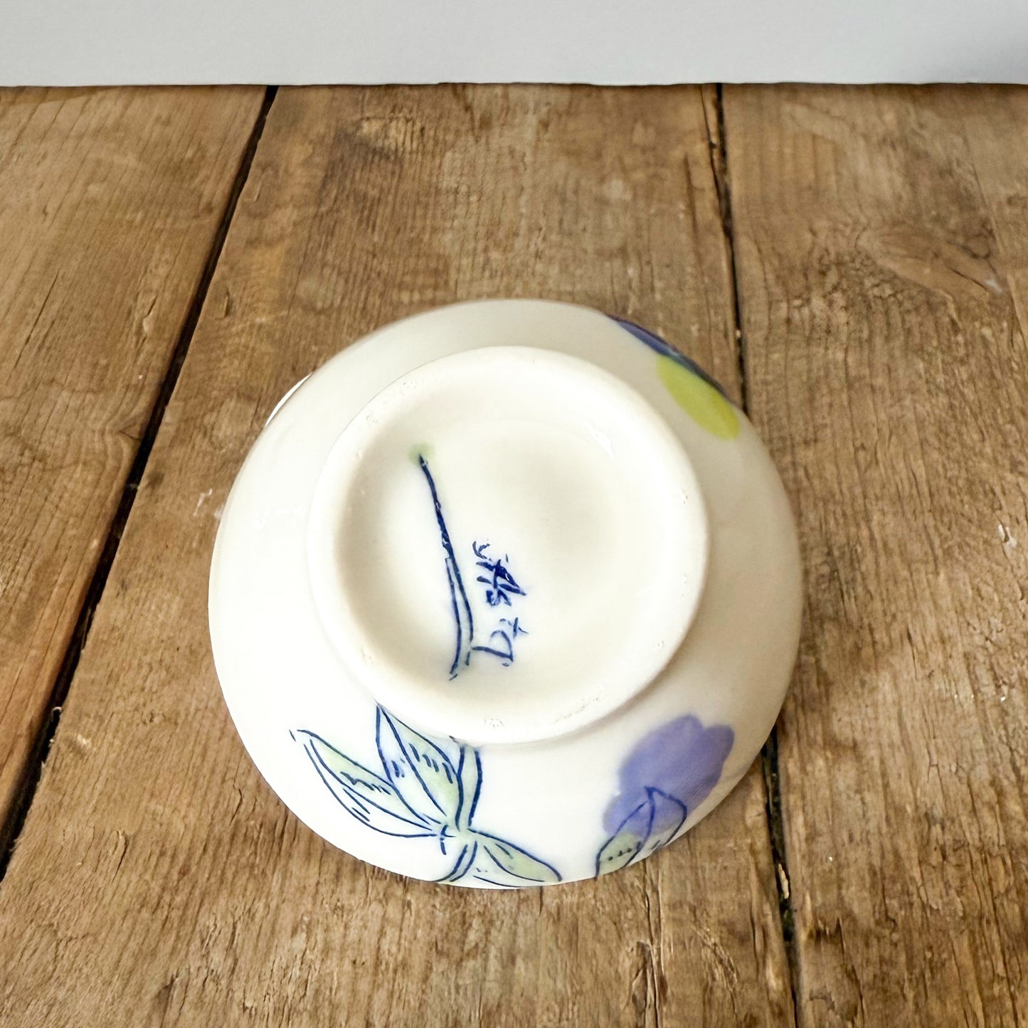 Small dish with clovers 10
