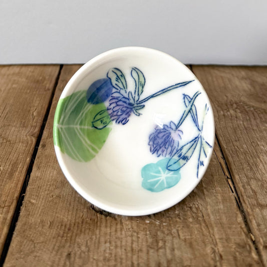 Small dish with clovers 13