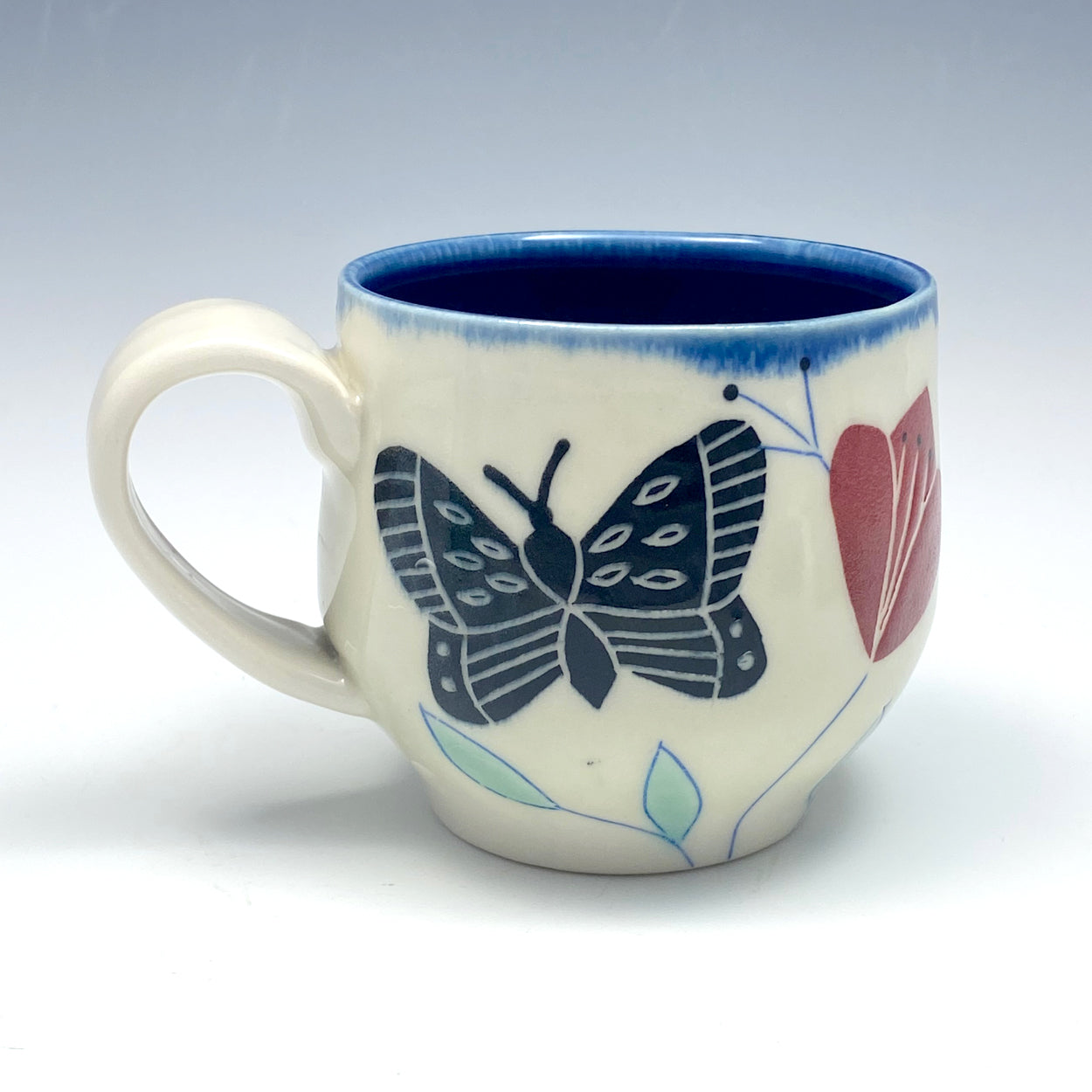 Mug with black butterflies 01