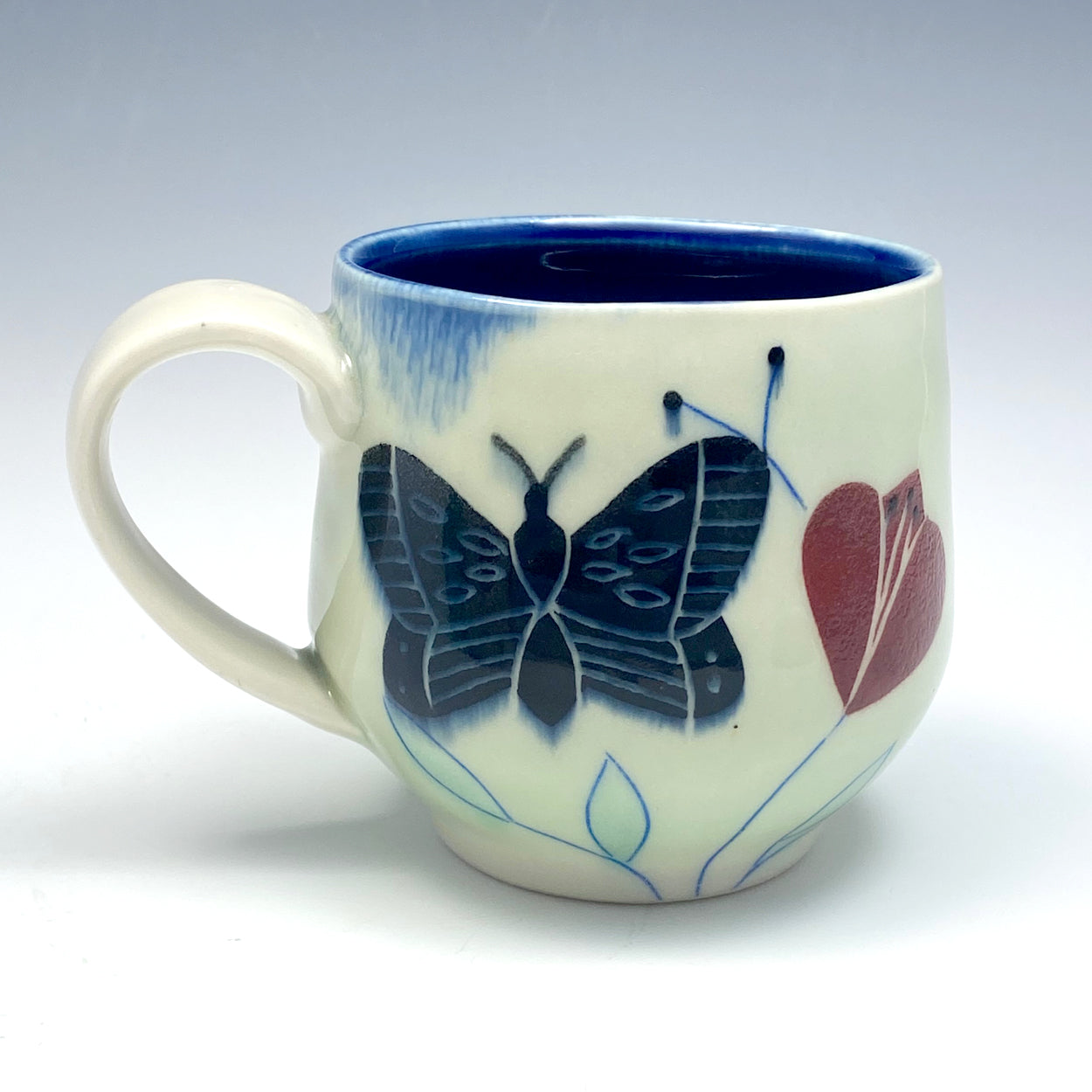 Mug with black butterflies 02