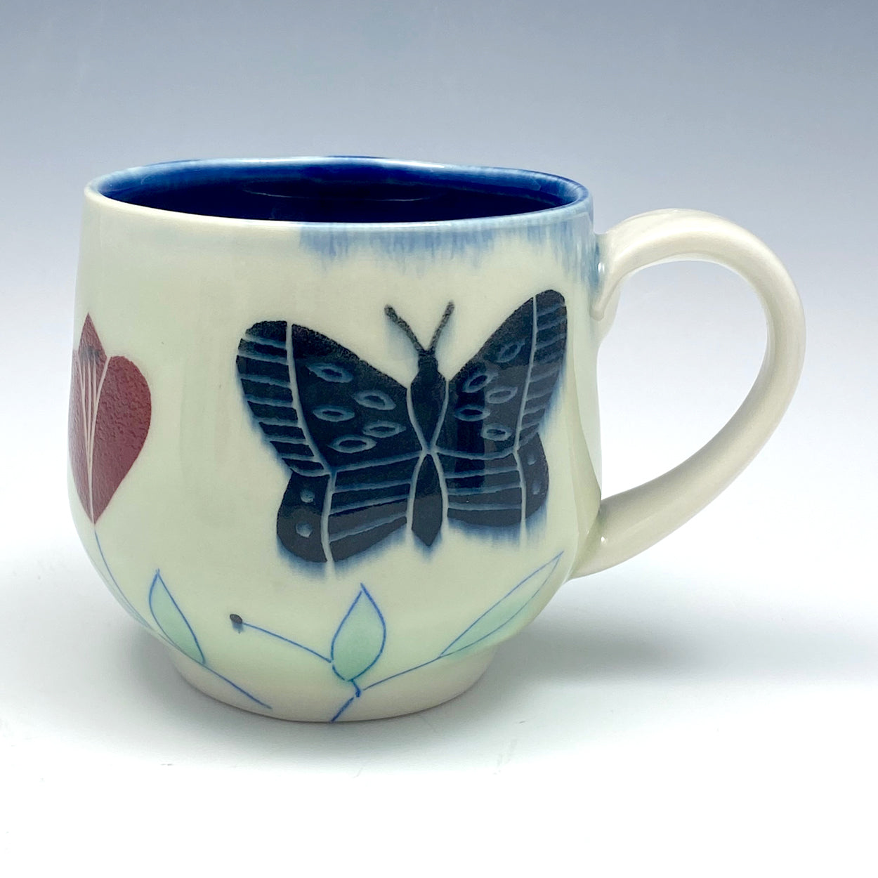 Mug with black butterflies 02