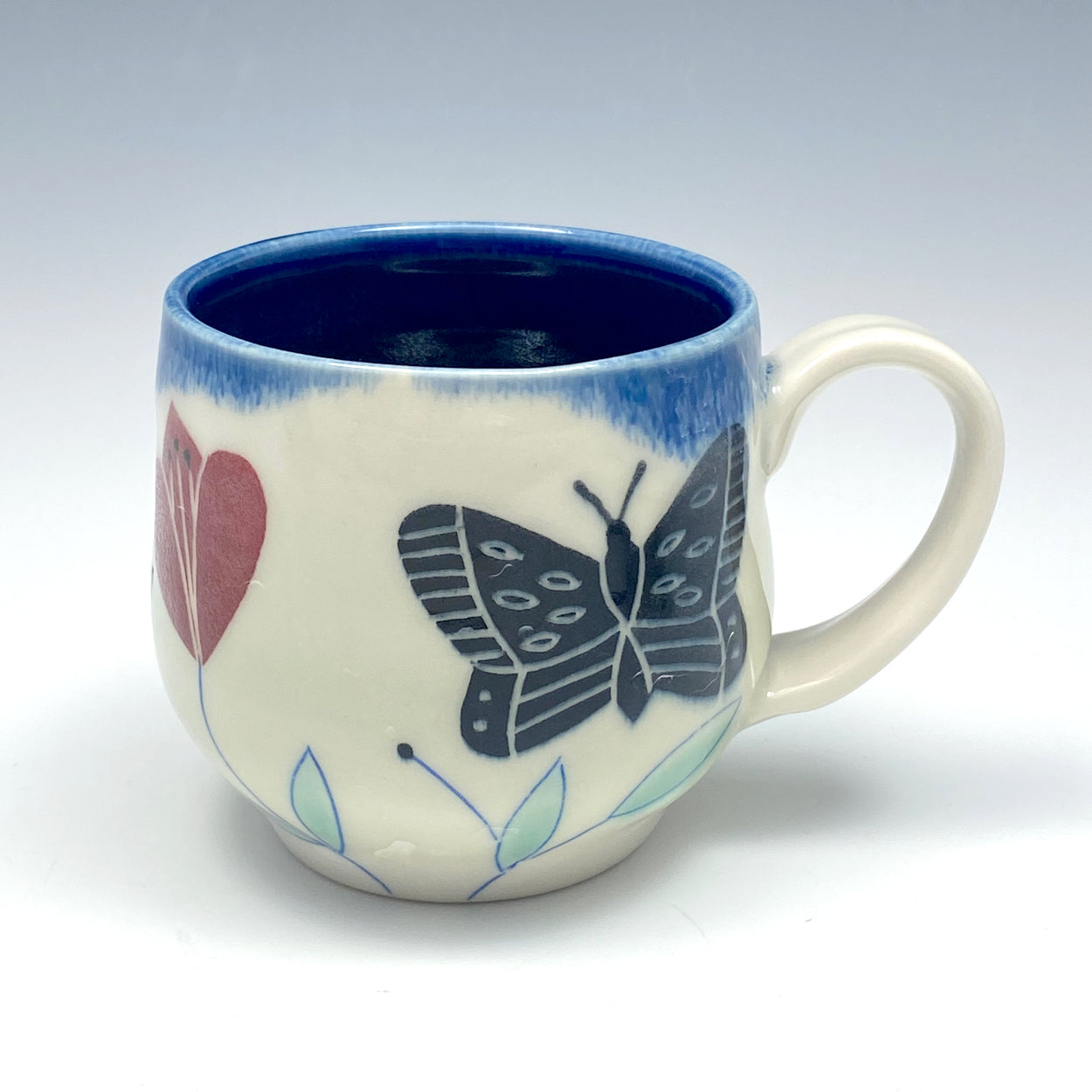 Mug with black butterflies 04